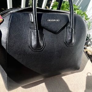 'Medium Antigona' Sugar Leather Satchel